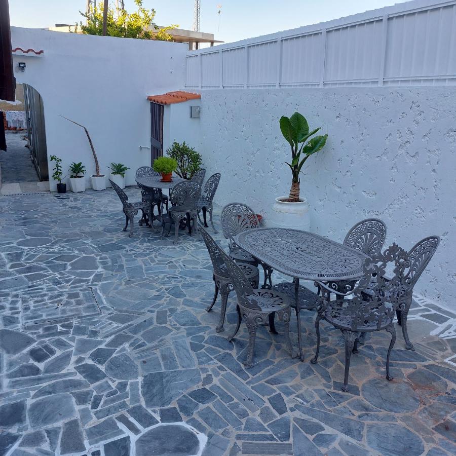 Casa 563 With Indoor Bathroom And Small Kitchen บีลาโนวาเดกายา ภายนอก รูปภาพ
